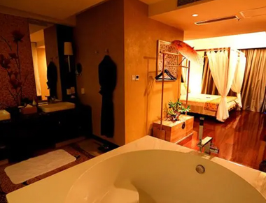 温州养生会所的黄昏恋：当爱情遇上八十岁